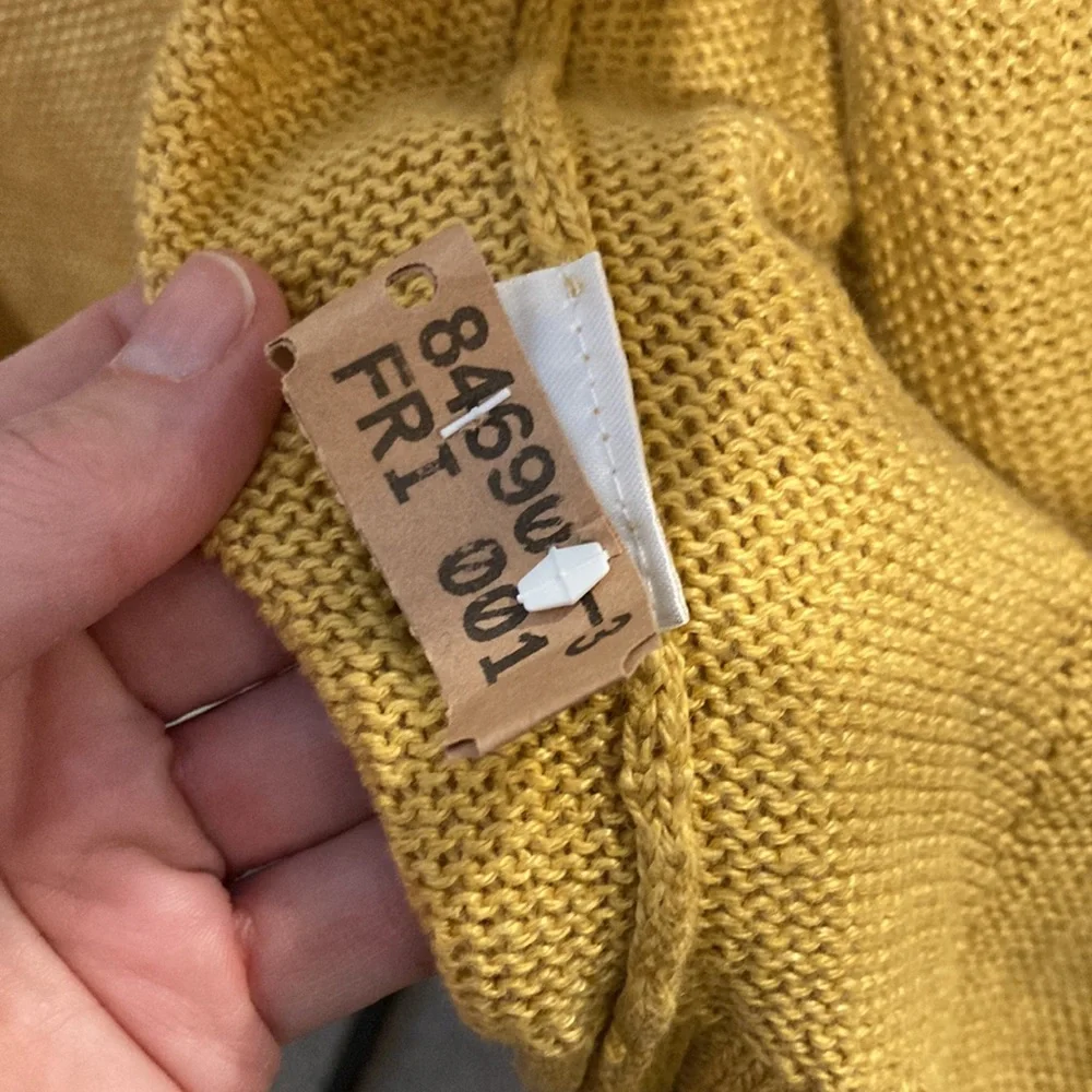 Eileen Fischer petite small mustard yellow cardigan.  Italian hemp yarn. - Picture 9 of 9